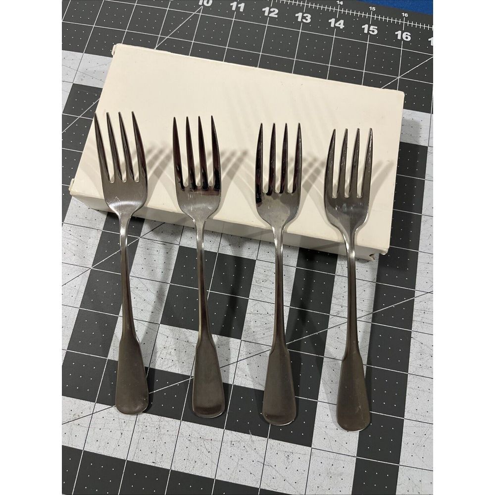 Oneida Minute Man / Colonial Boston (4) Salad  Forks USA Stainless‎ Flatware